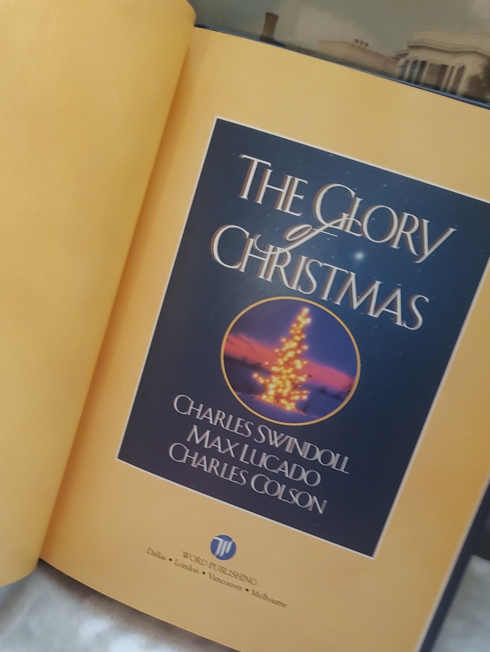 The Glory Of Christmas 🎁 1996🌲 📚 - Picture 5 of 12
